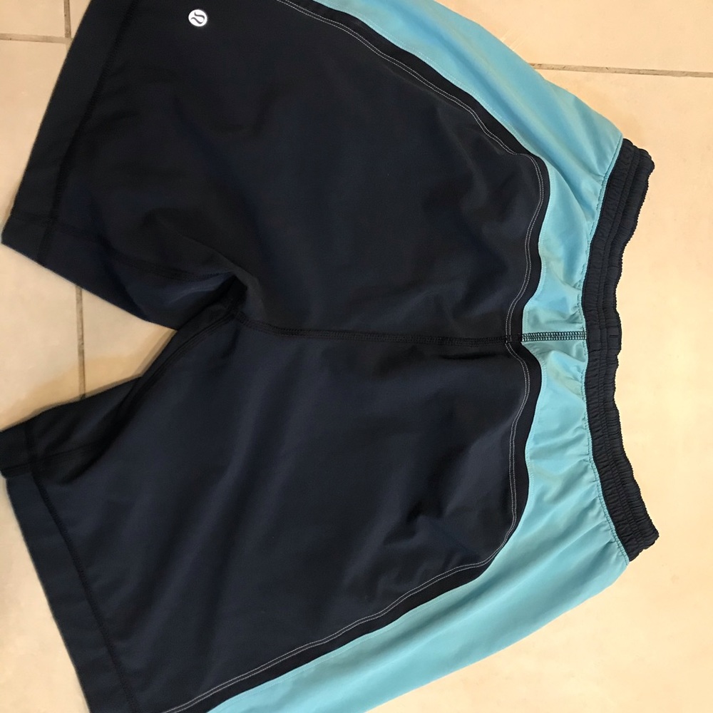 Men’s Large Lulu Athletic Shorts